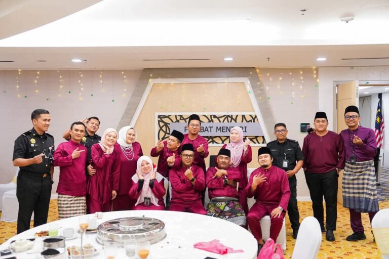 ‘Pejabat Rafizi memang dikemaskan tapi…’ – Bekas pegawai jawab dakwaan pejabat dikosongkan