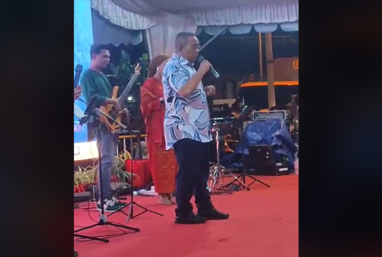 Ini sebabnya Ketua Dewan Ulama Pas anggap hebatnya MB Kedah kuat nyanyi