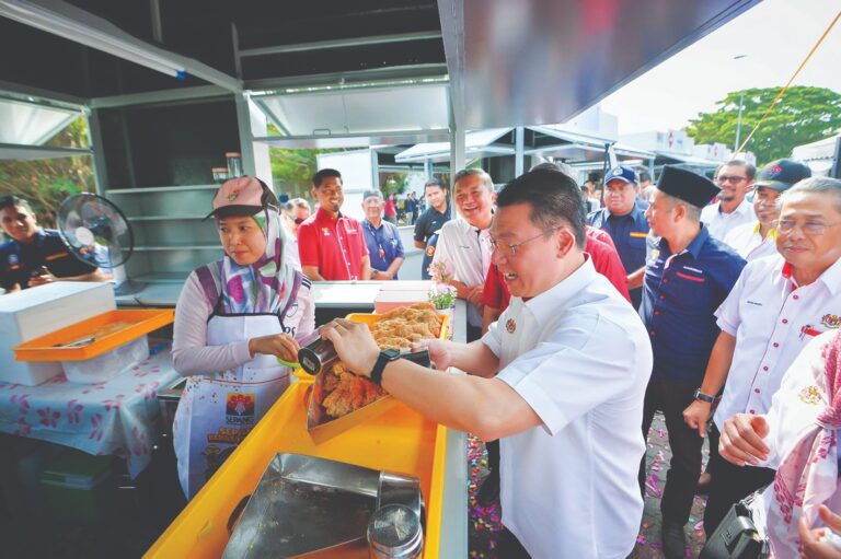 Video : Peniaga kecil lega Mykiosk banyak bantu jana pendapatan