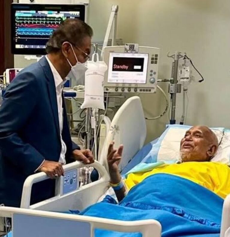 Akhlak Islam atau politik dalaman Pas yang resah: Lawatan Dr Dzul