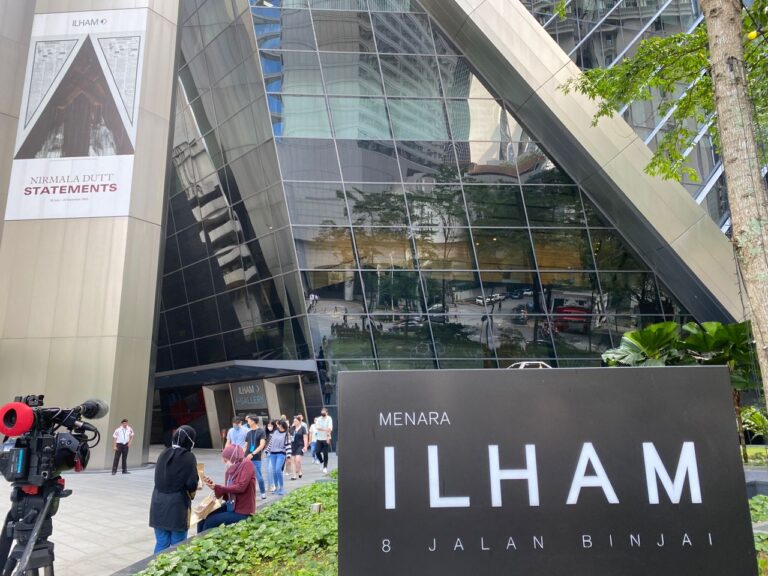 Selepas dua tahun, menara milik keluarga Daim disita sekali lagi