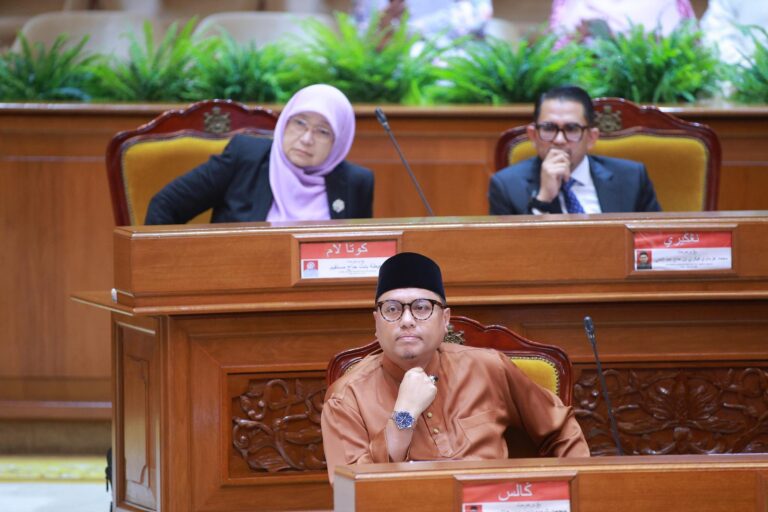 Video : Kelantan tamatkan sidang DUN awal, kekang suara Adun PH-BN