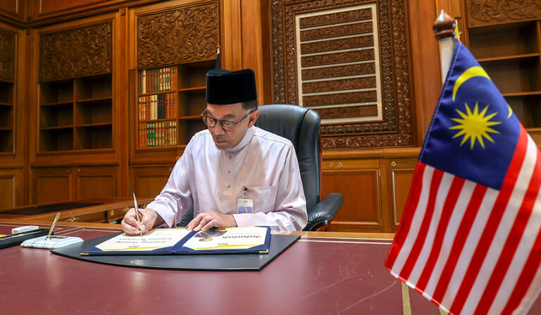 Catatan penjawat awam tentang PMX, ‘kami nampak siapa buat kerja, siapa adu domba’