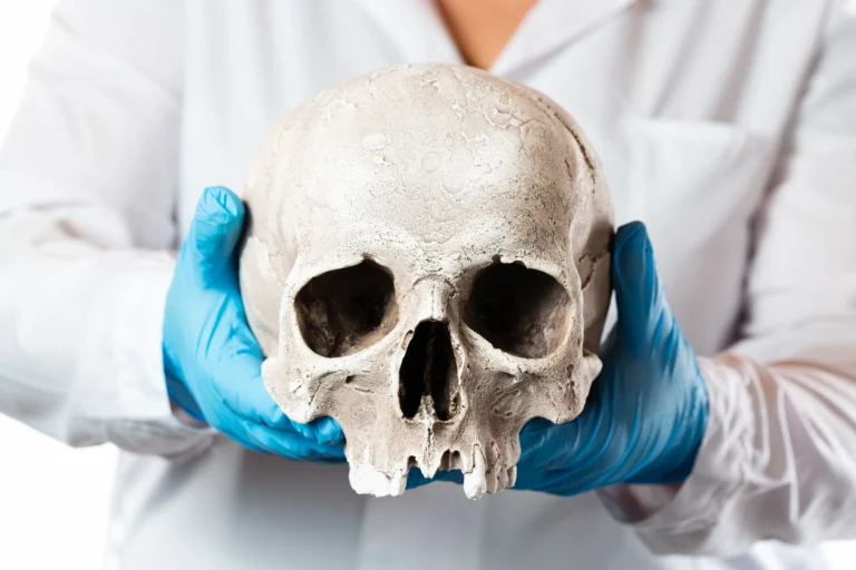 Empat kaedah meningkatkan pakar patologi forensik