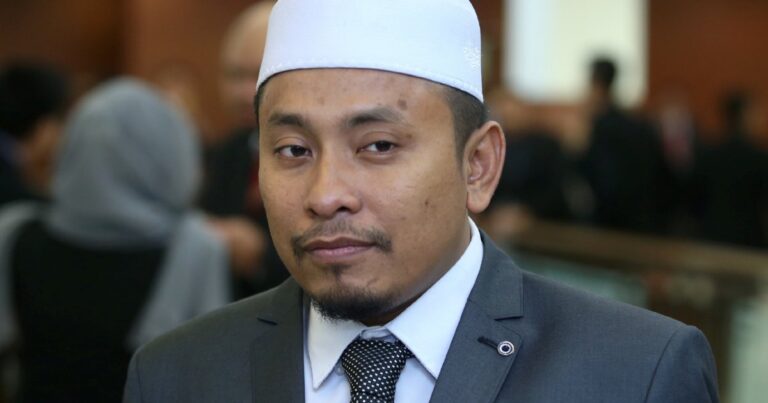 Mohon maaf? Tiada hasrat pun, kata Ahmad Fadhli