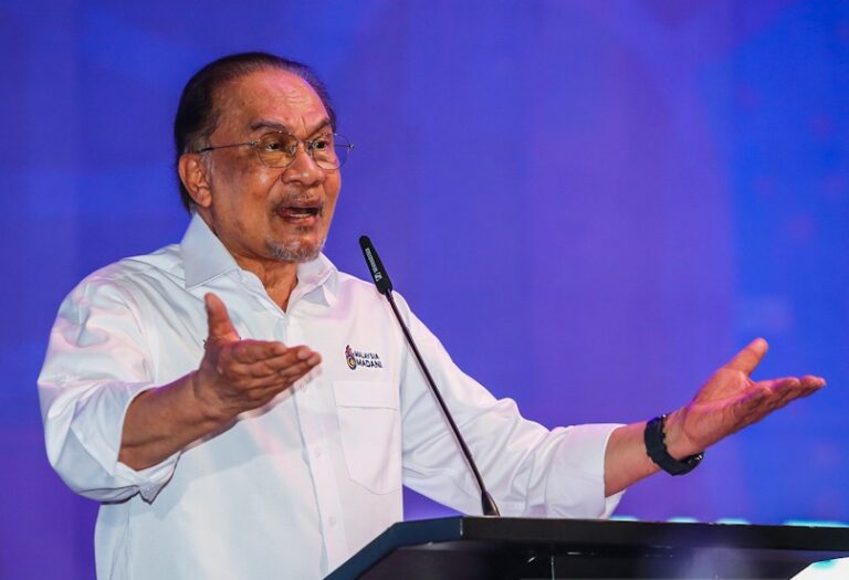 Video : ‘Yang riuh rendah minta saya turun, kebanyakannya ada kes rasuah’