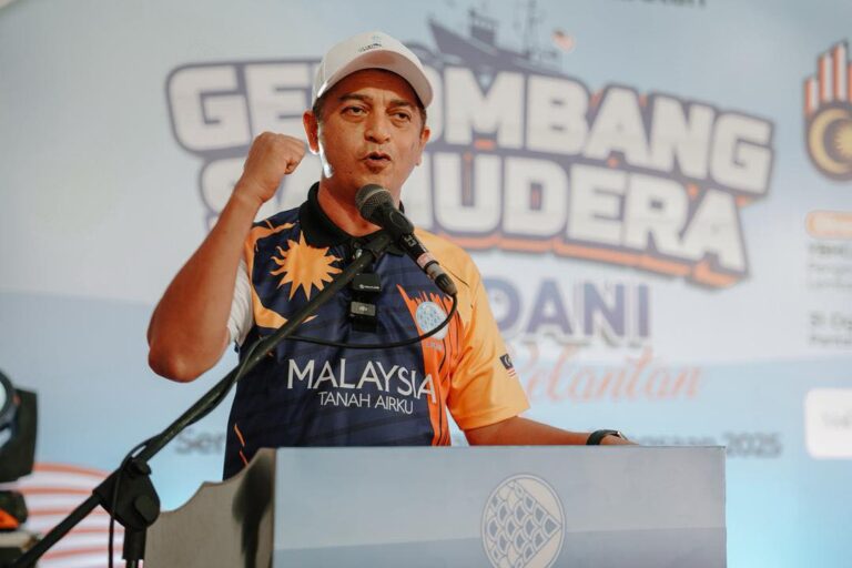 Gelombang Samudera satukan jiwa nelayan