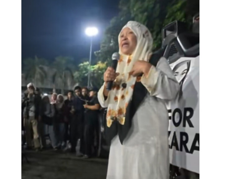 Tolong bersama saya berjuang hingga akhir hayat – Ibu Wan Ahmad Faris