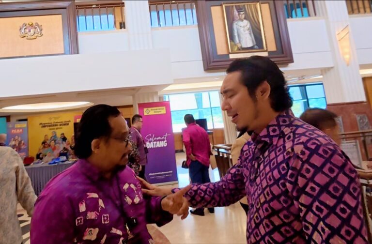 Siapa PM pembangkang hanya boleh dijawab dalam debat dengan MP