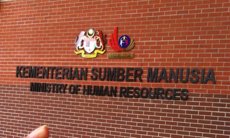 RUU Pekerja Gig: Titik bersejarah negara mengiktiraf peranan penting pekerja gig dalam undang-undang