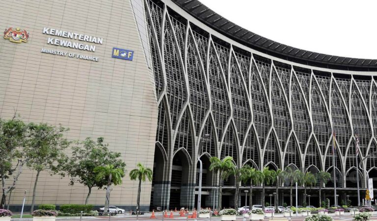 RM4 bilion ‘wang ehsan’ dah diagih kepada Terengganu, RM967 juta kepada Kelantan