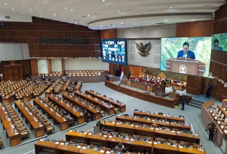 Rupanya gaji dan elaun MP Indonesia 27 kali ganda lebih tinggi dari gaji minimum rakyat