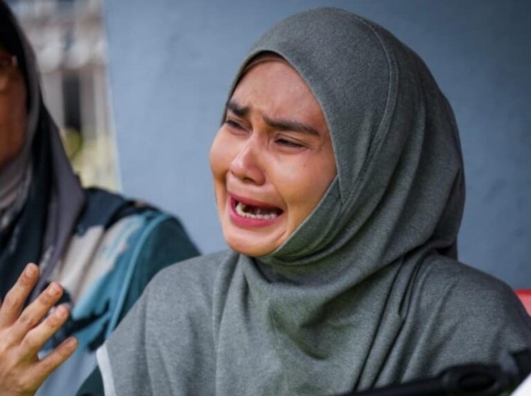 Nasib Rafidah di hujung tanduk, Arisprop fail saman RM281,000