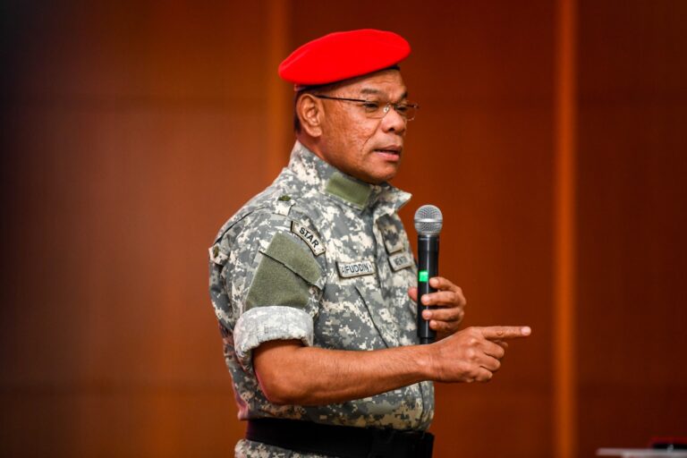 Video : Saifuddin sahkan pasport menantu Mahiaddin sudah dibatalkan