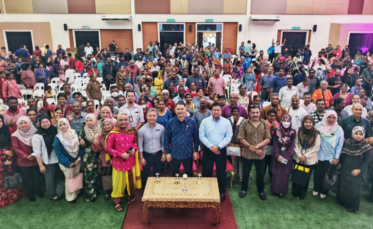 DBKL raikan 500 keluarga terima Sumbangan Deepavali Komuniti 2025