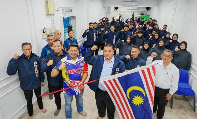 Semangat juang pesilat Kuala Lumpur disemarak dalam majlis penyerahan bendera Wilayah Persekutuan