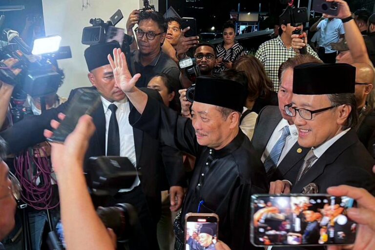 Hantaran Facebook terbaru Anwar kepada Hajiji, pengundi Sabah lepas PRN