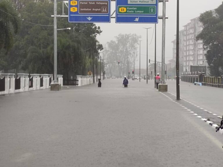 Mangsa banjir meningkat di empat negeri malam ini