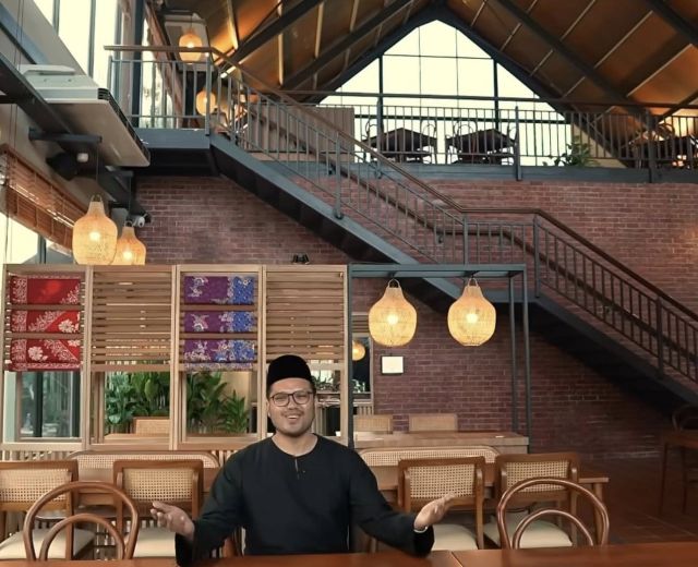 Restoran Khairul Aming belum buka tapi dah kaut 4.9 bintang