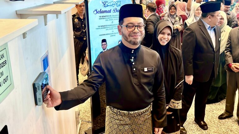 Video : Islam itu Indah dan membawa rahmat untuk seluruh alam