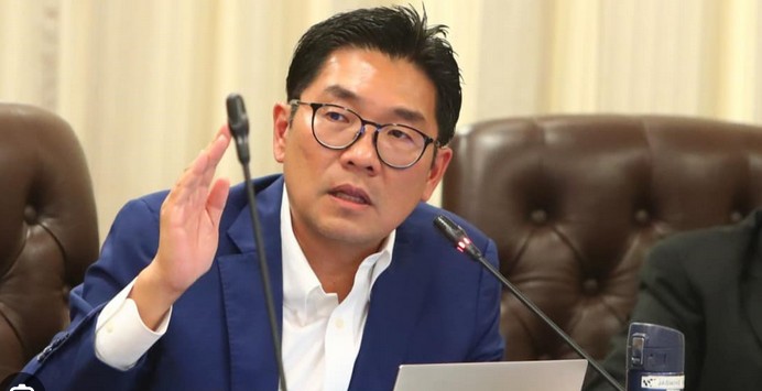 Raising PKR’s Chinese rep to the frontline in the Cabinet