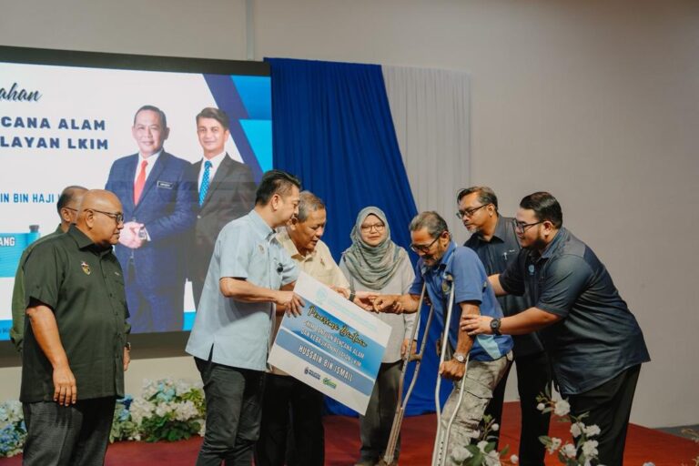 Nelayan PD, Telok Kemang terima bantuan tabung bencana LKIM