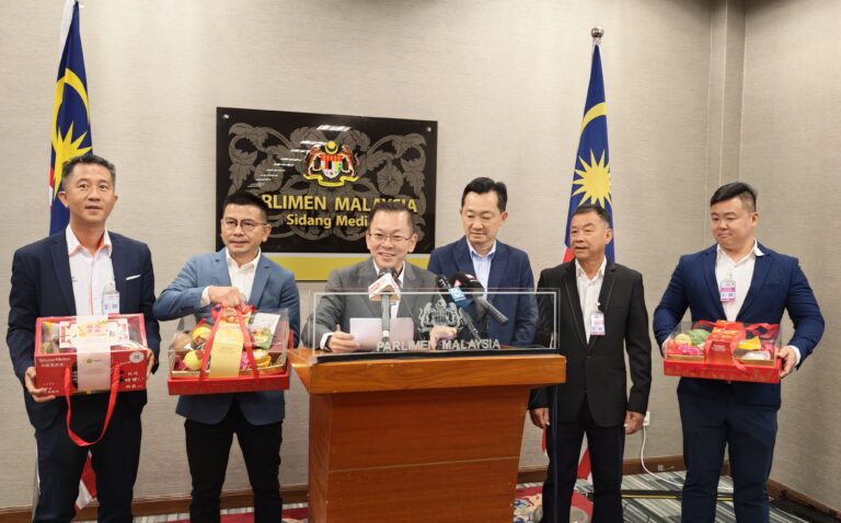 Bakul Buah-Buahan Tempatan Jadi Alternatif Buah Tangan CNY