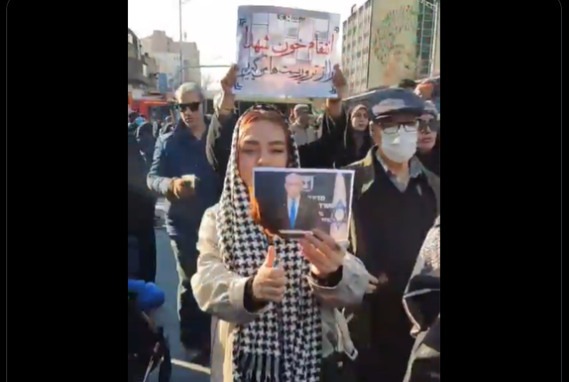 Trump isytihar negara urus niaga dengan Iran kena tarif 25 peratus