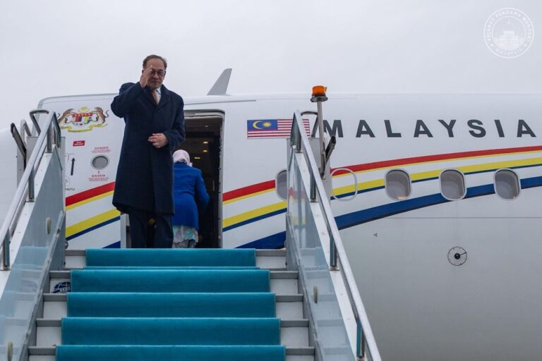 Anwar berlepas pulang dari Istanbul malam tadi, membawa pelbagai catatan kejayaan