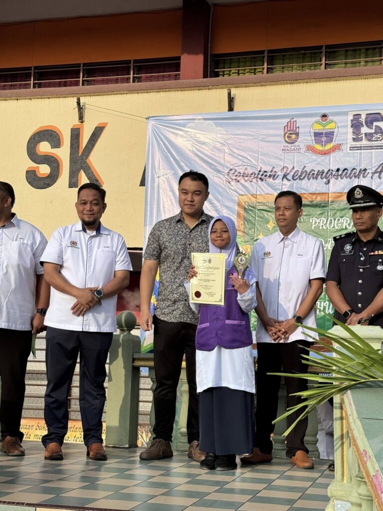 Tentanglah masalah rakyat, Akmal