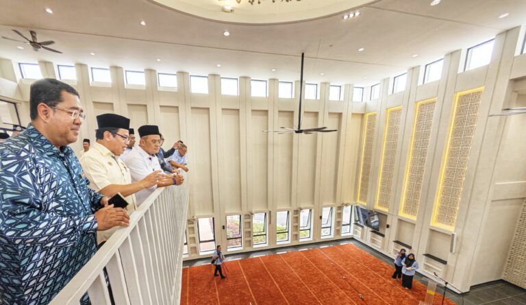 Masjid Nurul Amin mercu tanda baharu Merbau Sempak, MB Selangor Sempurnakan penyerahan projek RM10.8 juta