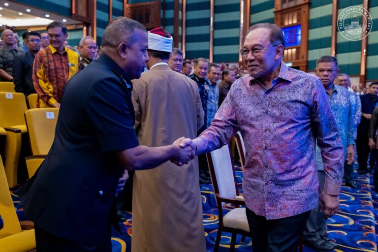 Anwar ingatkan jangan leka meski banyak kejayaan dicapai