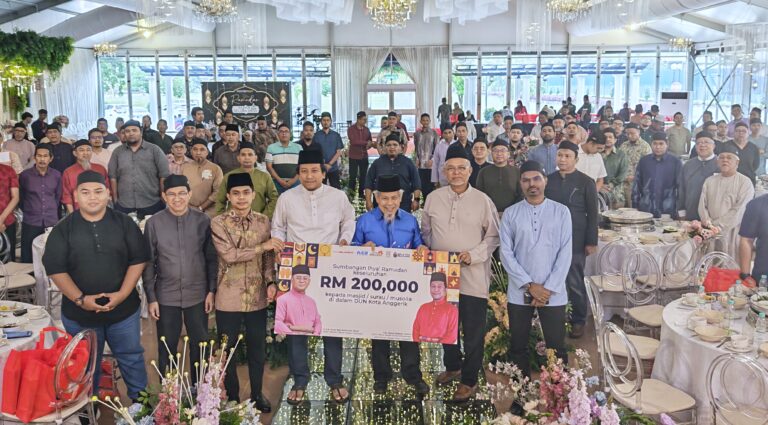 Najwan Halimi Sempurnakan Program Ihya’ Ramadan DUN Kota Anggerik, RM200,000 Disalurkan
