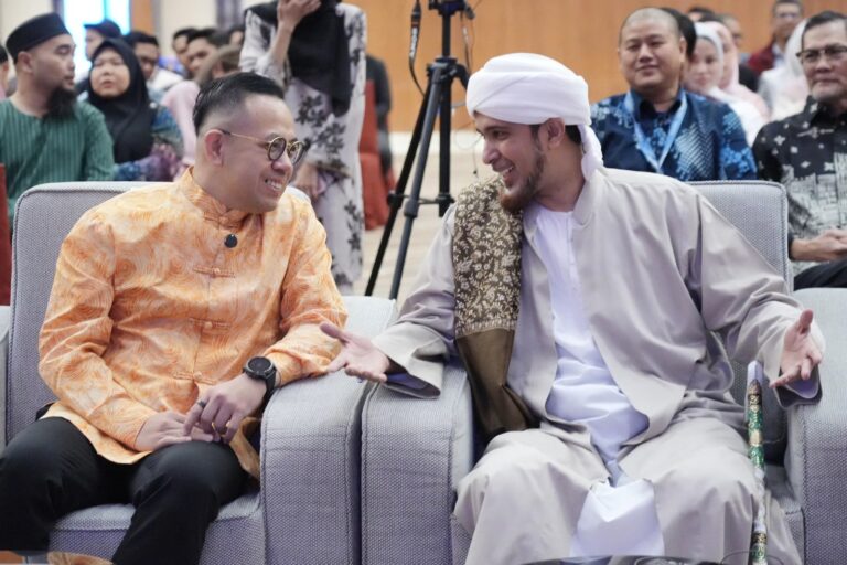 KUSKOP Anjur Tausiyah Ramadan, Hampir 700 Warga Bersama Steven Sim dan Habib Ali