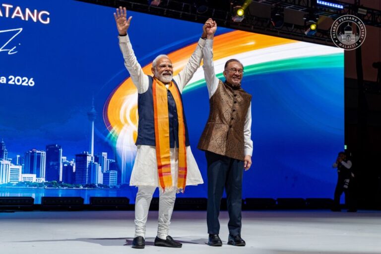 Ketika Modi ke Malaysia, pelancong India berhibur di Bukit Bintang