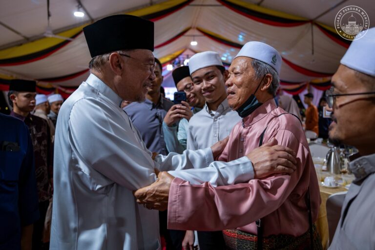 Video : Saya tidak mahu rakyat terbeban dengan harga minyak yang tinggi