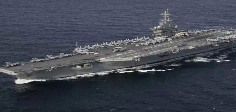 Iran dakwa 4 peluru berpandu sasar USS Abraham Lincoln