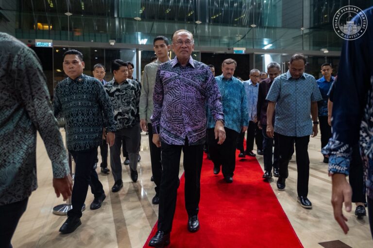 Anwar: Undang-undang bukan milik elit, akses keadilan mesti sampai kepada rakyat