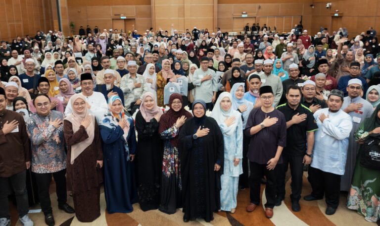 335 bakal Jemaah Haji Sepang terima santunan KASIH Dhuyufurrahman