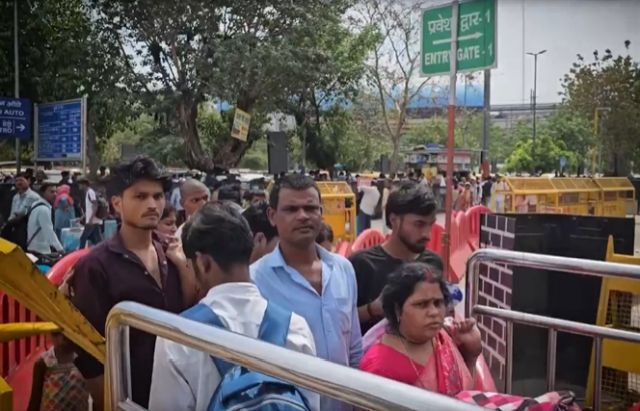 Lagi negara bergelut krisis tenaga, harga LPG melambung, pekerja berbondong balik kampung