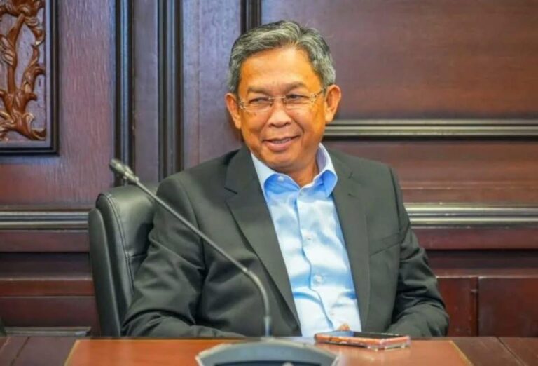 Selepas tarik sokongan terhadap MB, UMNO Negeri Sembilan mohon menghadap Tuanku Muhriz