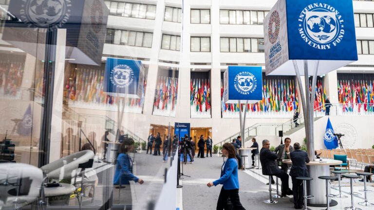 IMF naikkan unjuran Malaysia ketika global makin suram