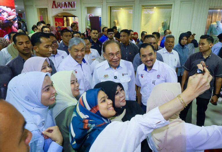 PRU16 mungkin solo, tapi kerajaan perpaduan realiti – Zahid