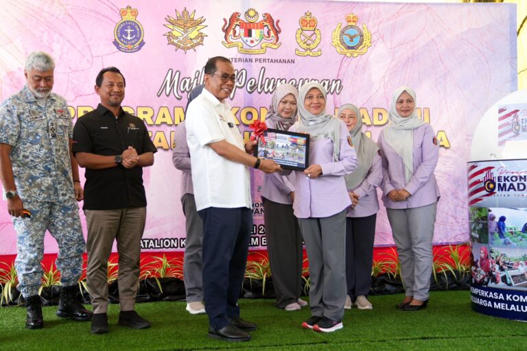 Keluarga tentera kini diajar jana duit : MINDEF peruntuk RM20 juta untuk ekonomi ATM