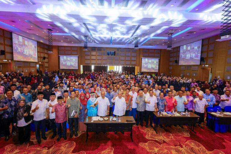 Resah Melayu jangan jadi marah – Zahid mahu Musyawarah Nasional jadi ‘makmal fikir bangsa’