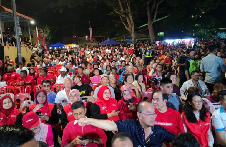 Malaysia milik semua kaum, Anwar tolak politik perpecahan di Muar