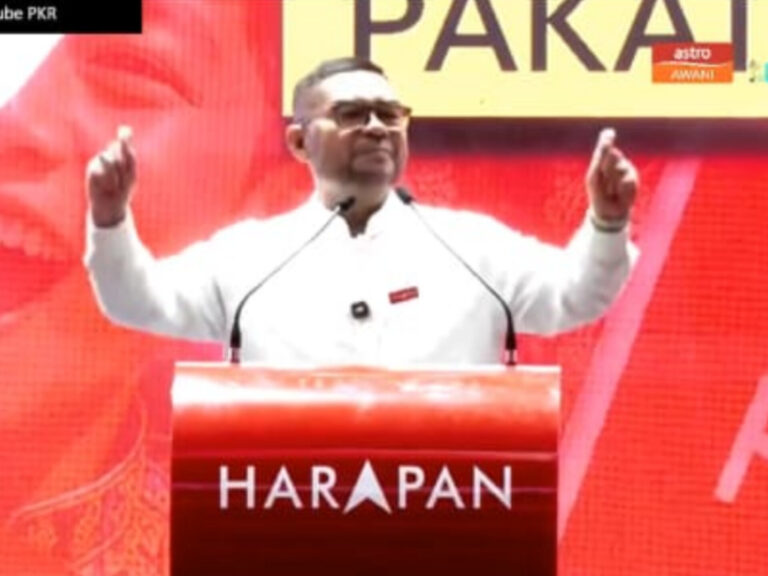 Ini bukan tebuk atap, tapi tebuk kapal, kata Mujahid