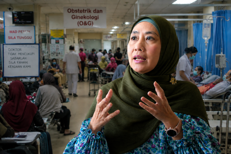 Jangan salahkan doktor!, Dr Rafidah dedah hospital kritikal, hanya tiga MO kendali kes O&G