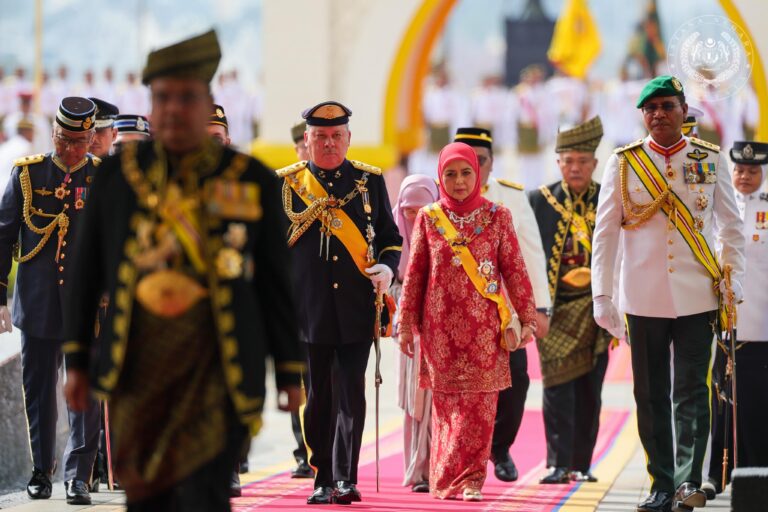 Agong ingatkan rakyat: Jangan sampai sejarah 13 Mei berulang
