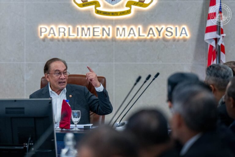 PARLIMEN | Pelabur masuk, tak mahu anak tempatan sekadar tengok – Anwar
